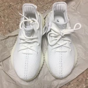 New Yeezy boost 350 V2